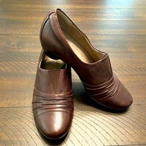 Naturalizer Leather Low Heels